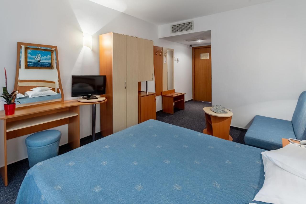 Hotel Sirena Saturn All Inclusive ภายนอก รูปภาพ