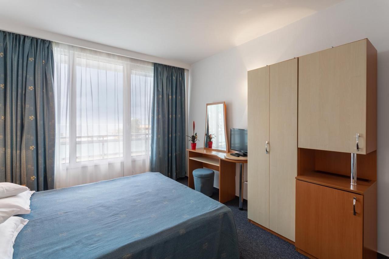 Hotel Sirena Saturn All Inclusive ภายนอก รูปภาพ